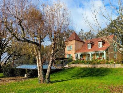 Maison - 200 m² - 9 pièces