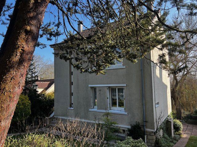 Maison - 85 m² - 5 pièces