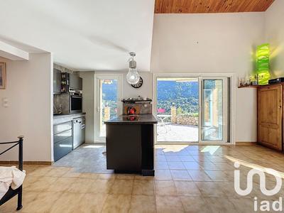 Maison - 96 m² - 4 pièces