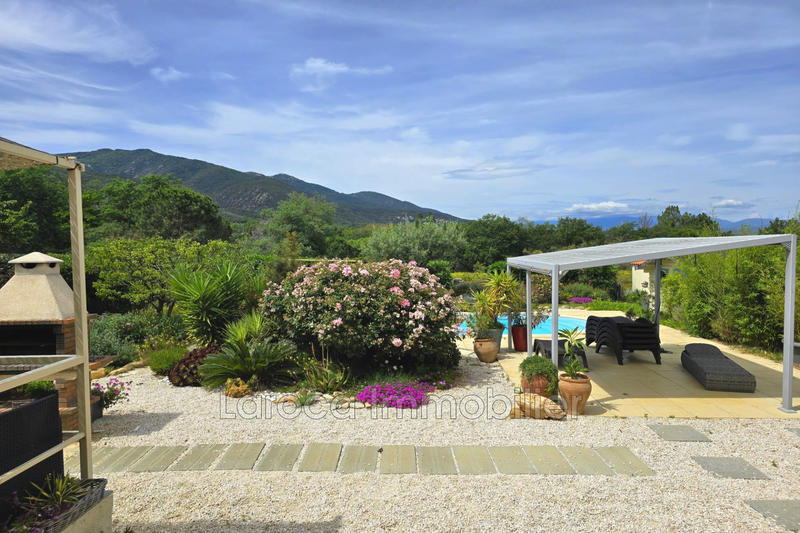 Villa - 167 m² - 6 pièces