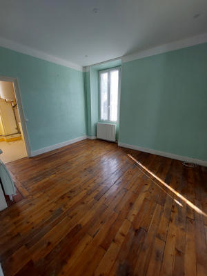 Appartement - 90 m² - 4 pièces