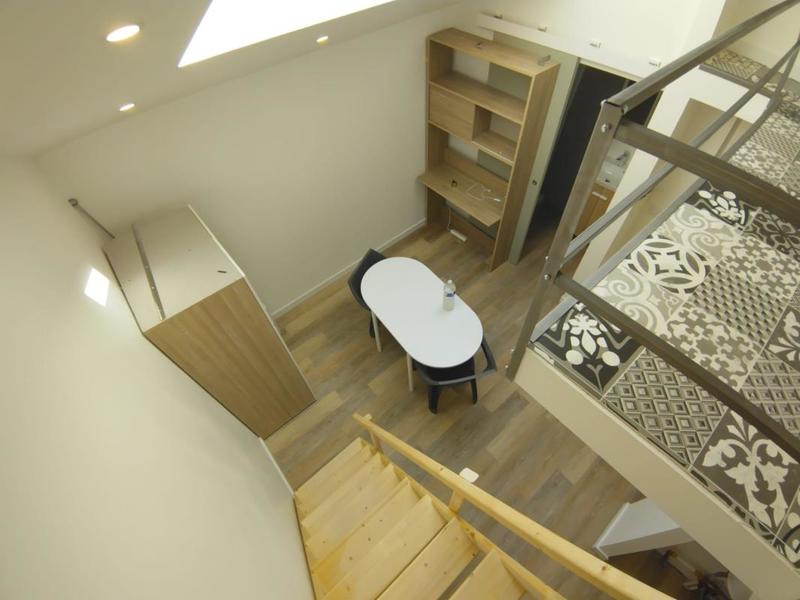 Loft - 251 m² - 5 pièces