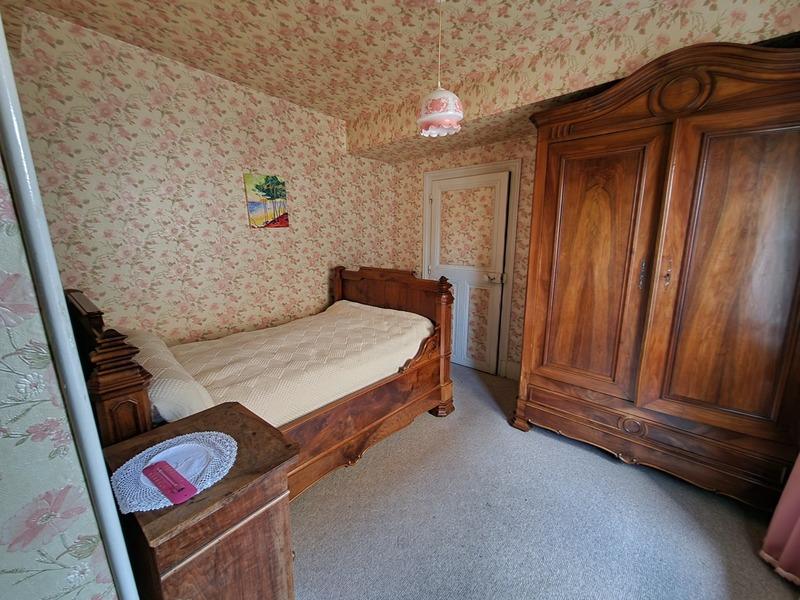 Maison - 151 m² - 7 pièces