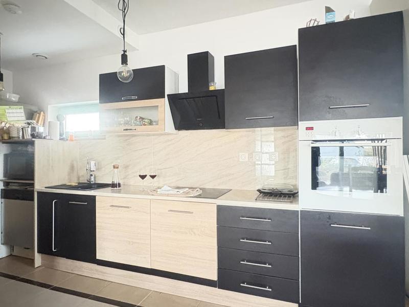 Pavillon - 85 m² - 4 pièces