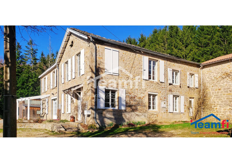 Maison - 174 m² - 10 pièces