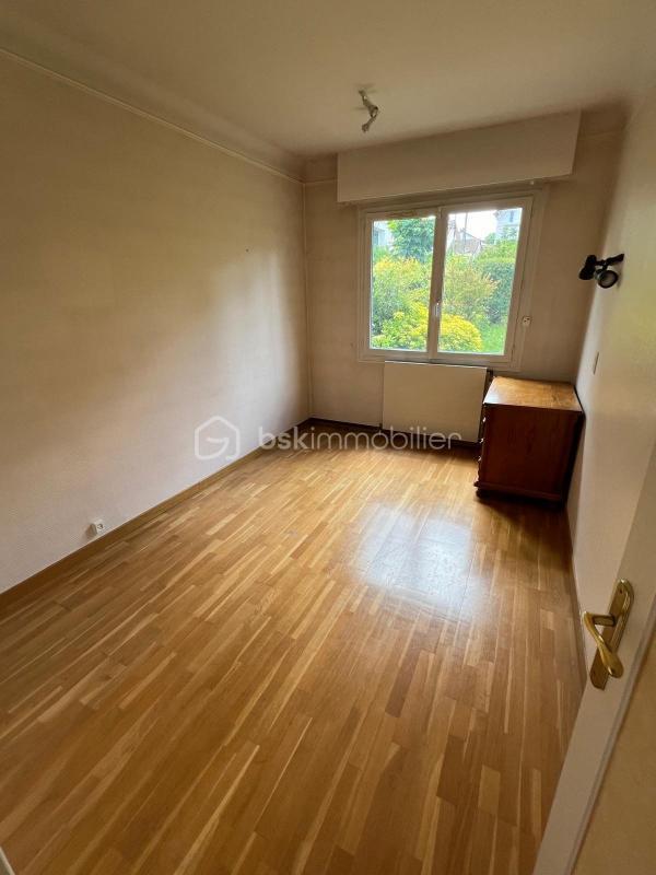 Propriété - 300 m² - 10 pièces
