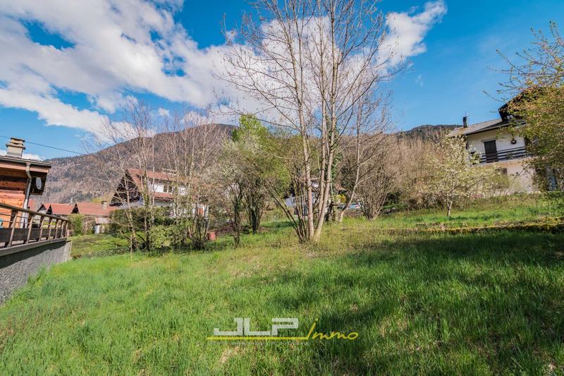 Terrain - 679 m²