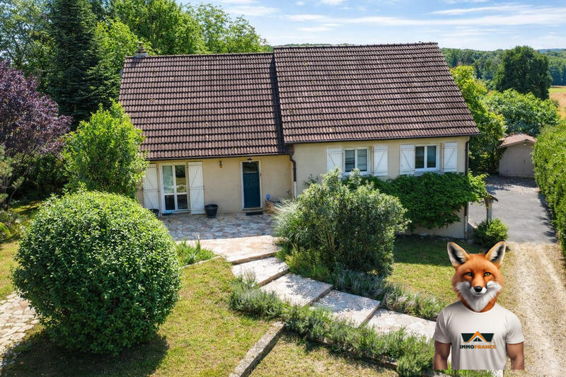 Maison - 230 m² - 9 pièces