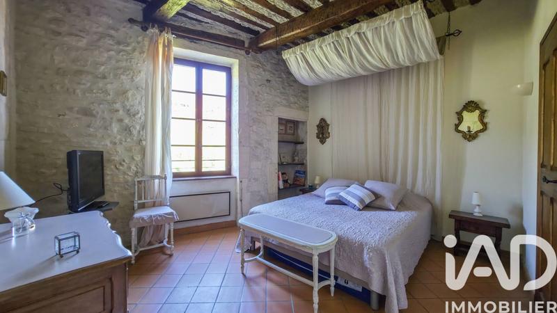 Maison - 360 m² - 12 pièces