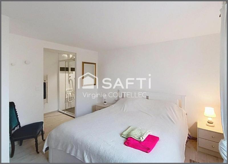 Maison - 337 m² - 15 pièces