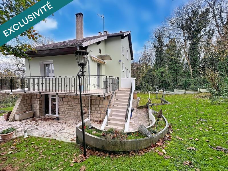 Maison - 180 m² - 6 pièces