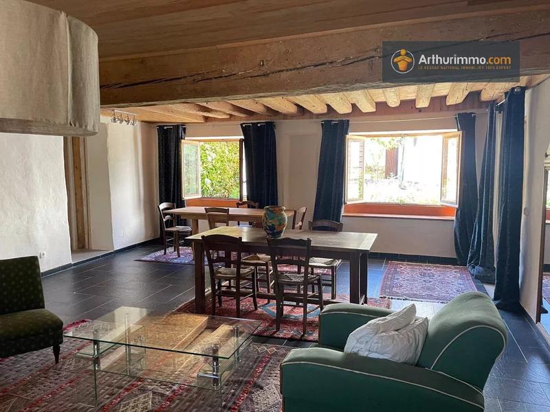 Maison - 205 m² - 8 pièces