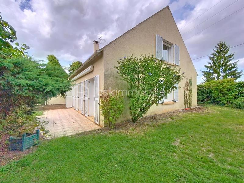 Maison traditionnelle - 112 m² - 5 pièces