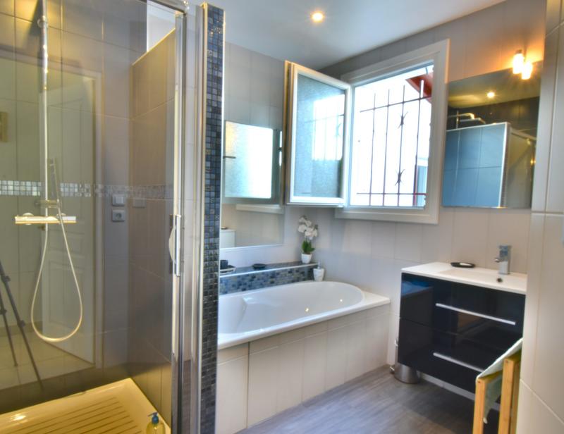 Villa - 202 m² - 7 pièces