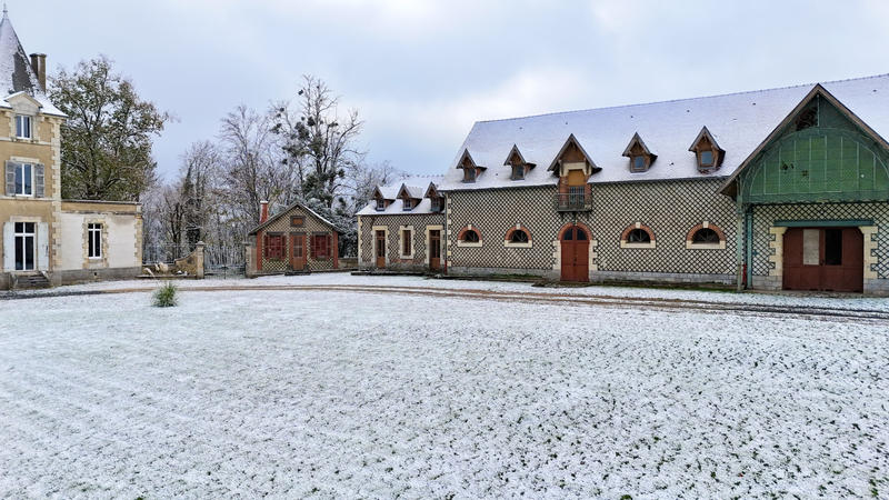 Château - 947 m² - 28 pièces