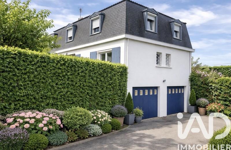 Maison - 196 m² - 8 pièces