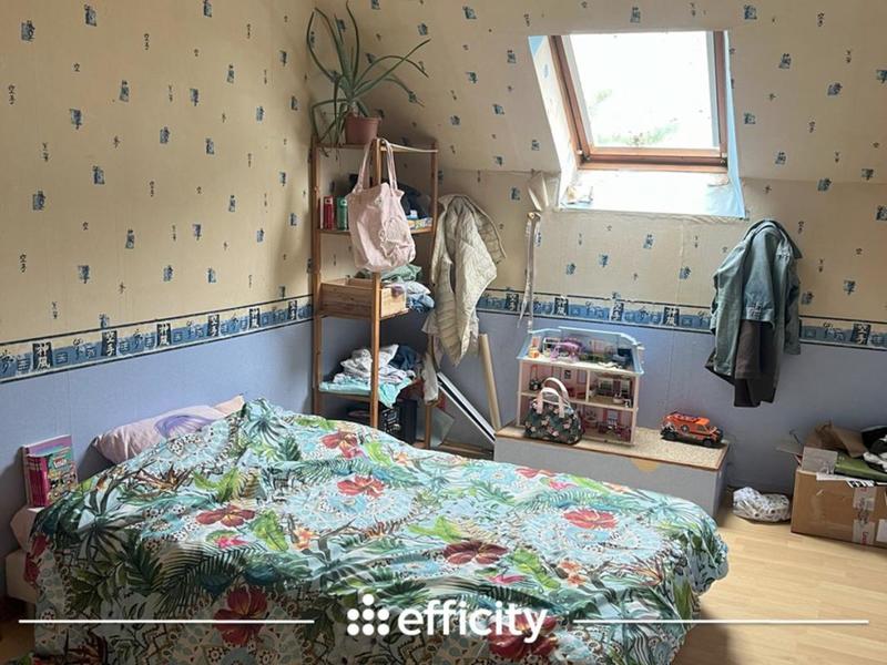 Maison - 80 m² - 4 pièces