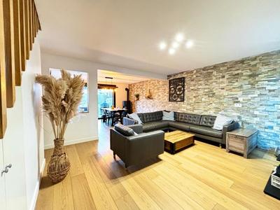 Maison - 170 m² - 7 pièces