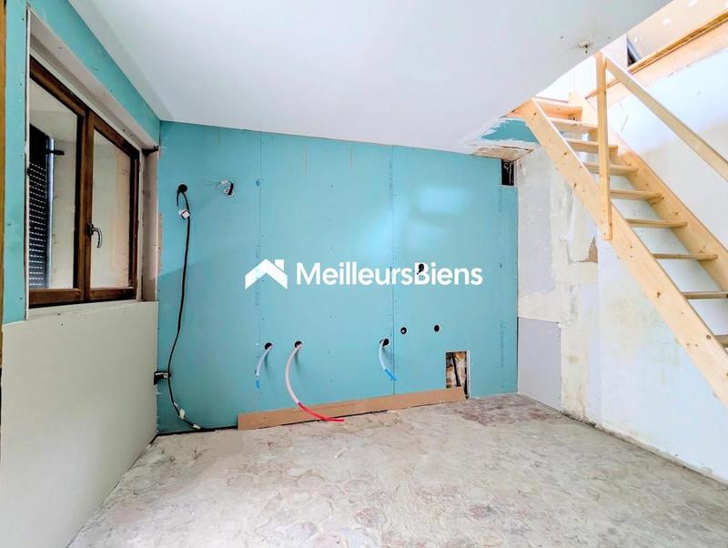 Maison - 90 m² - 5 pièces