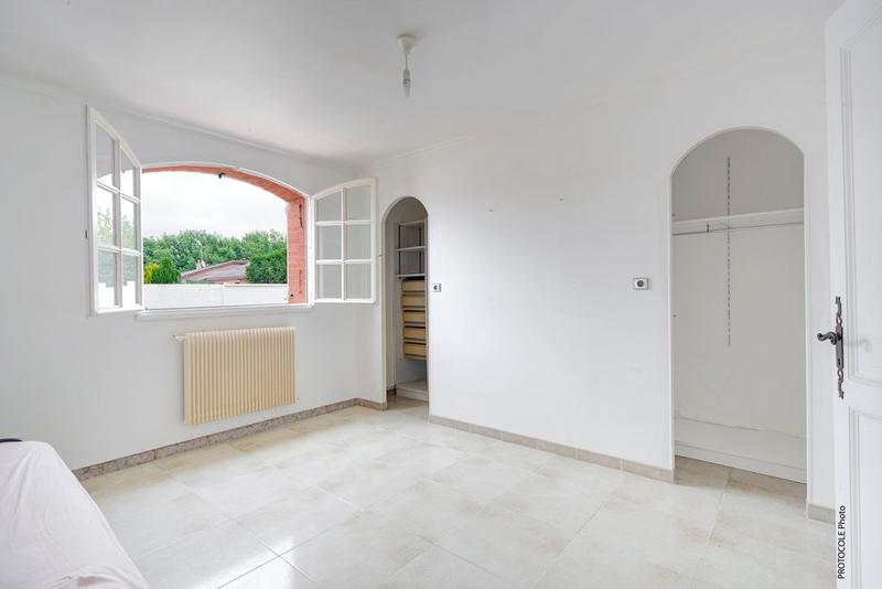 Maison - 210 m² - 6 pièces