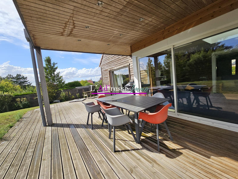 Villa - 246 m² - 15 pièces