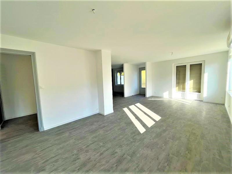 Maison - 140 m² - 8 pièces