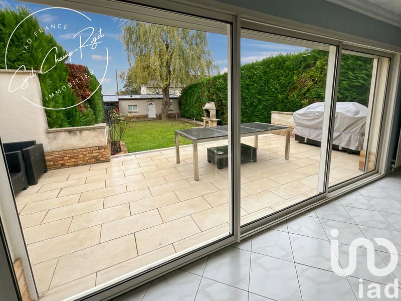 Maison - 151 m² - 8 pièces