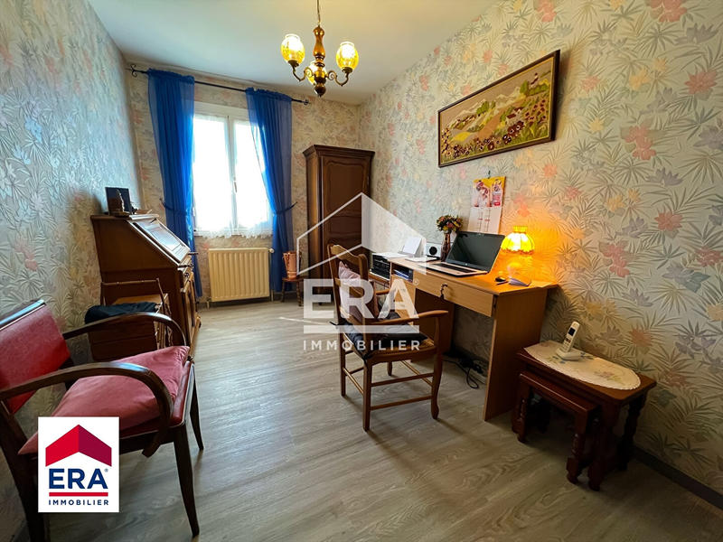 Maison - 94 m² - 5 pièces