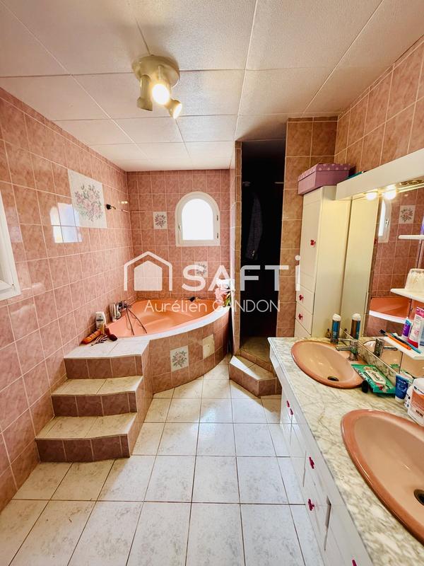 Maison - 130 m² - 8 pièces