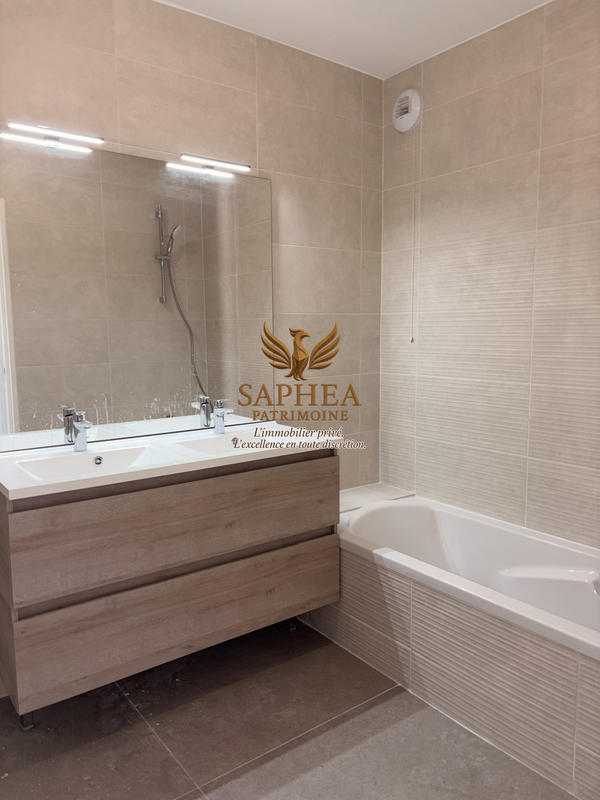 Appartement - 98 m² - 4 pièces