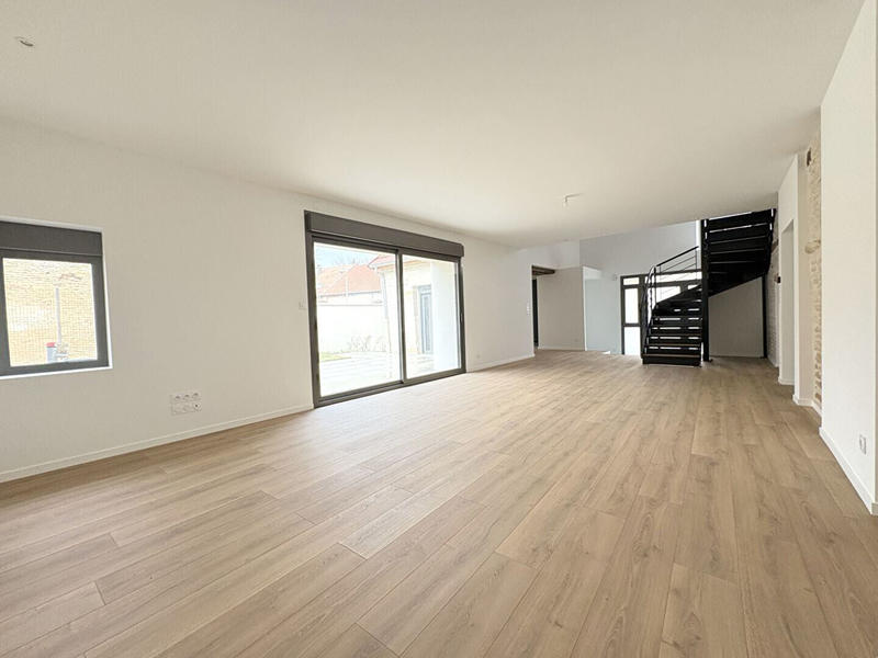 Maison - 173 m² - 6 pièces