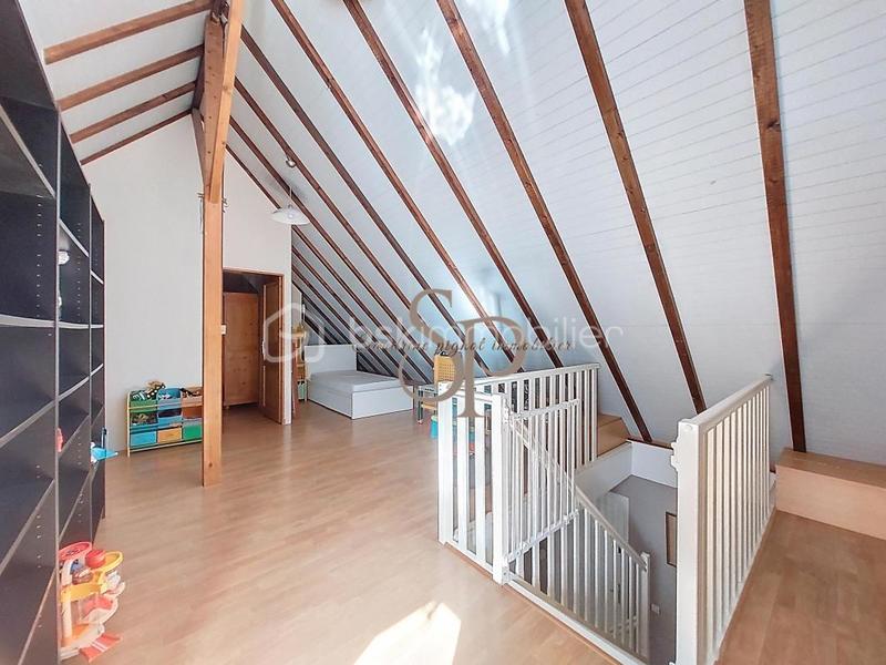 Pavillon - 125 m² - 7 pièces