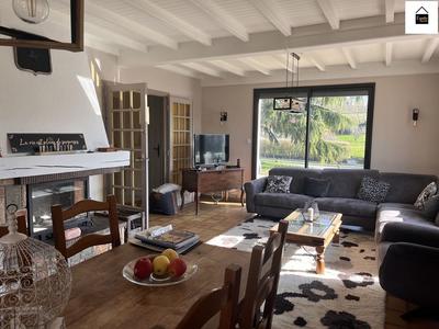 Maison - 168 m² - 8 pièces