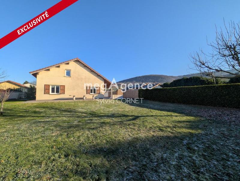 Maison traditionnelle - 190 m² - 4 pièces