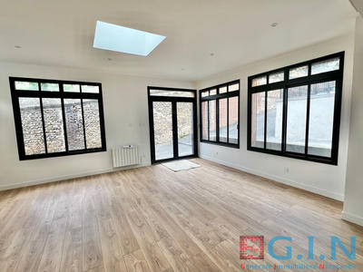 Maison - 110 m² - 6 pièces