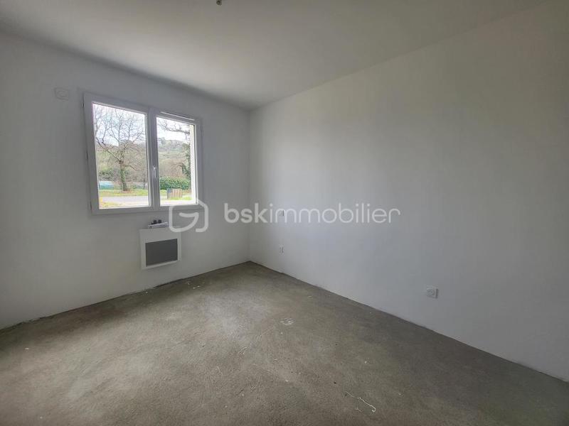 Maison - 102 m² - 4 pièces