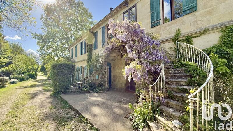 Maison - 293 m² - 10 pièces