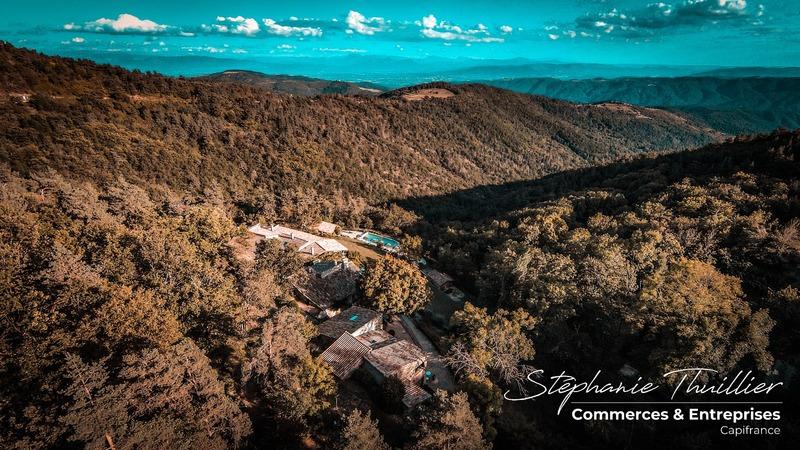 Fonds de commerce - 900 m²