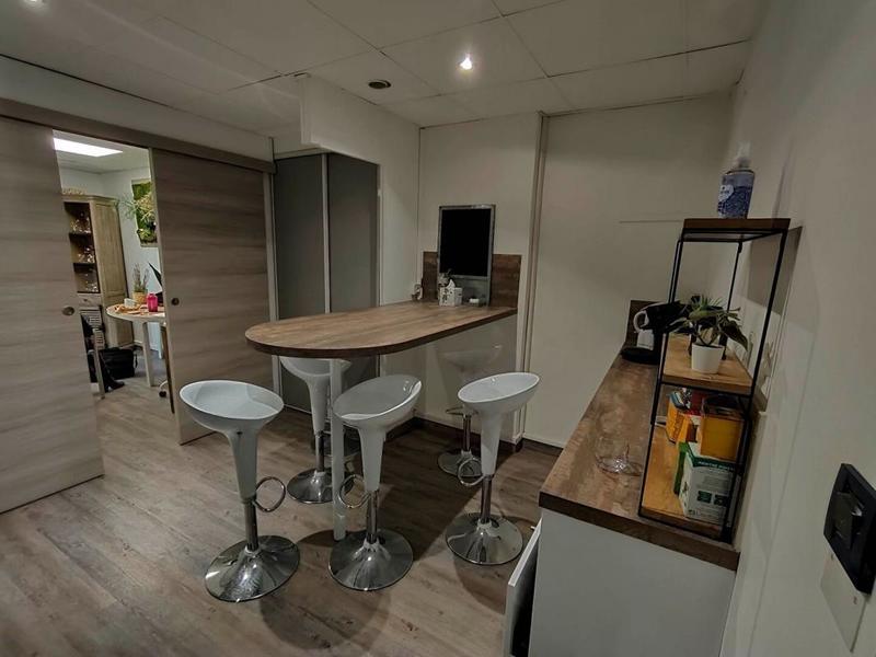 Local commercial - 194 m²