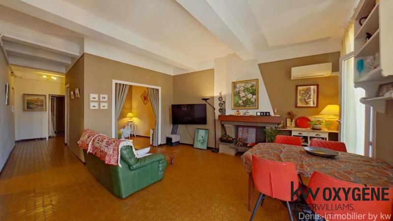 Appartement - 85 m² - 4 pièces