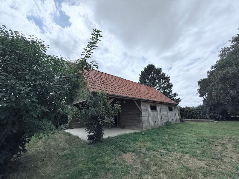 Maison - 450 m² - 16 pièces