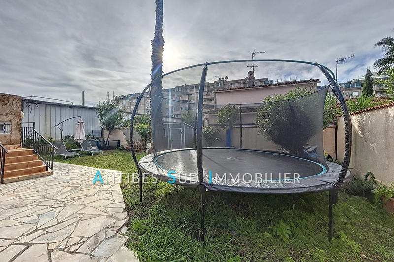 Villa - 140 m² - 7 pièces