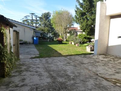 Villa - 180 m² - 10 pièces