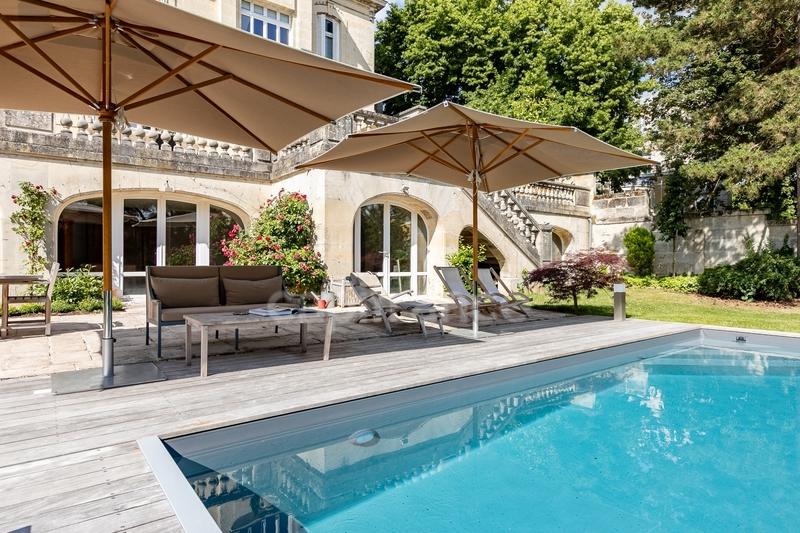 Maison bourgeoise - 396 m² - 12 pièces