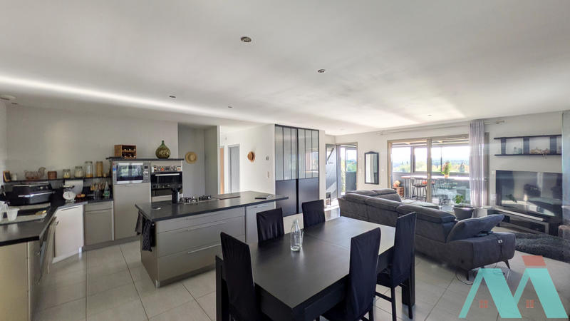 Maison - 130 m² - 5 pièces