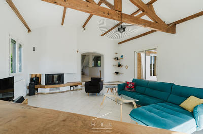 Maison - 225 m² - 9 pièces