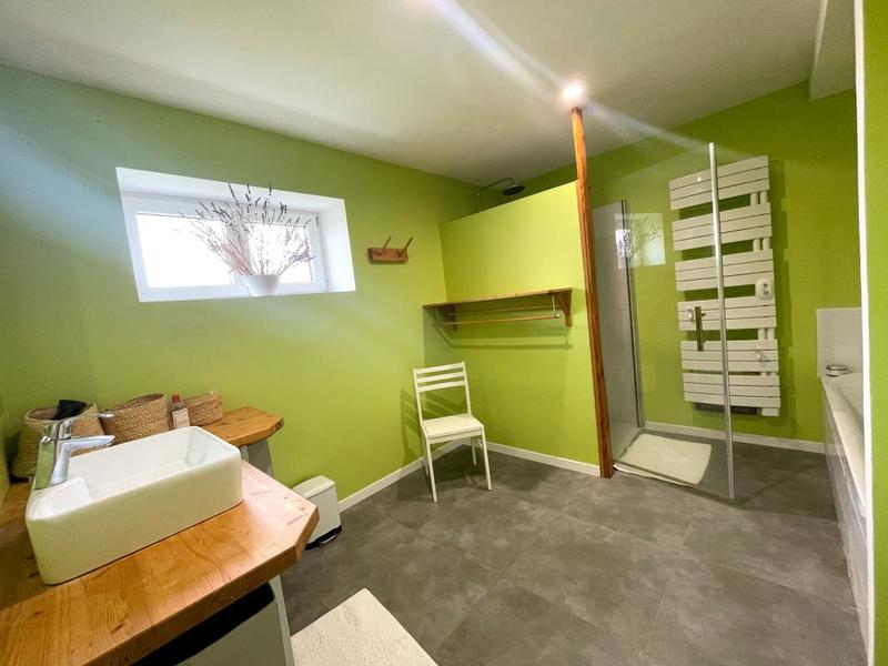 Maison - 207 m² - 4 pièces