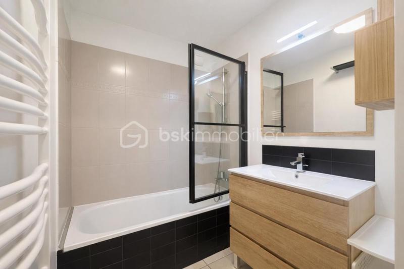 Appartement - 56 m² - 3 pièces