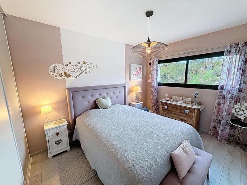 Maison - 140 m² - 6 pièces