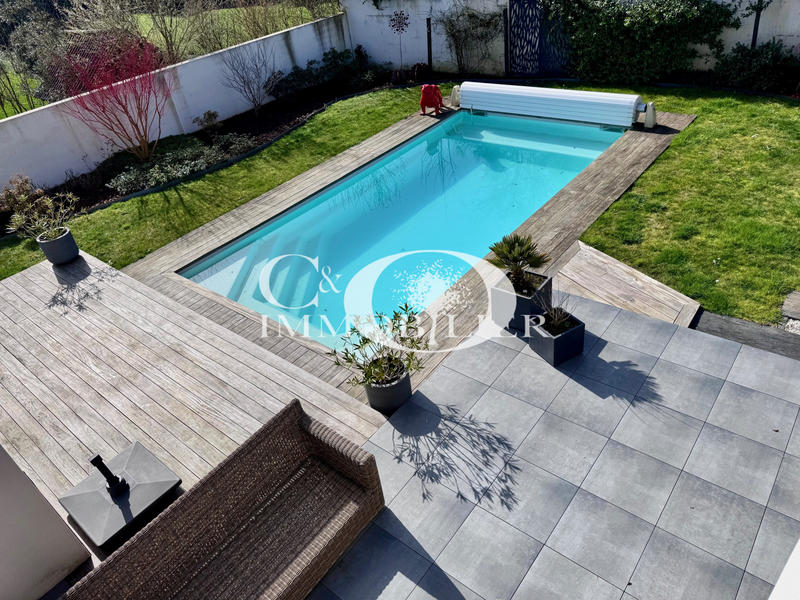 Maison - 190 m² - 7 pièces